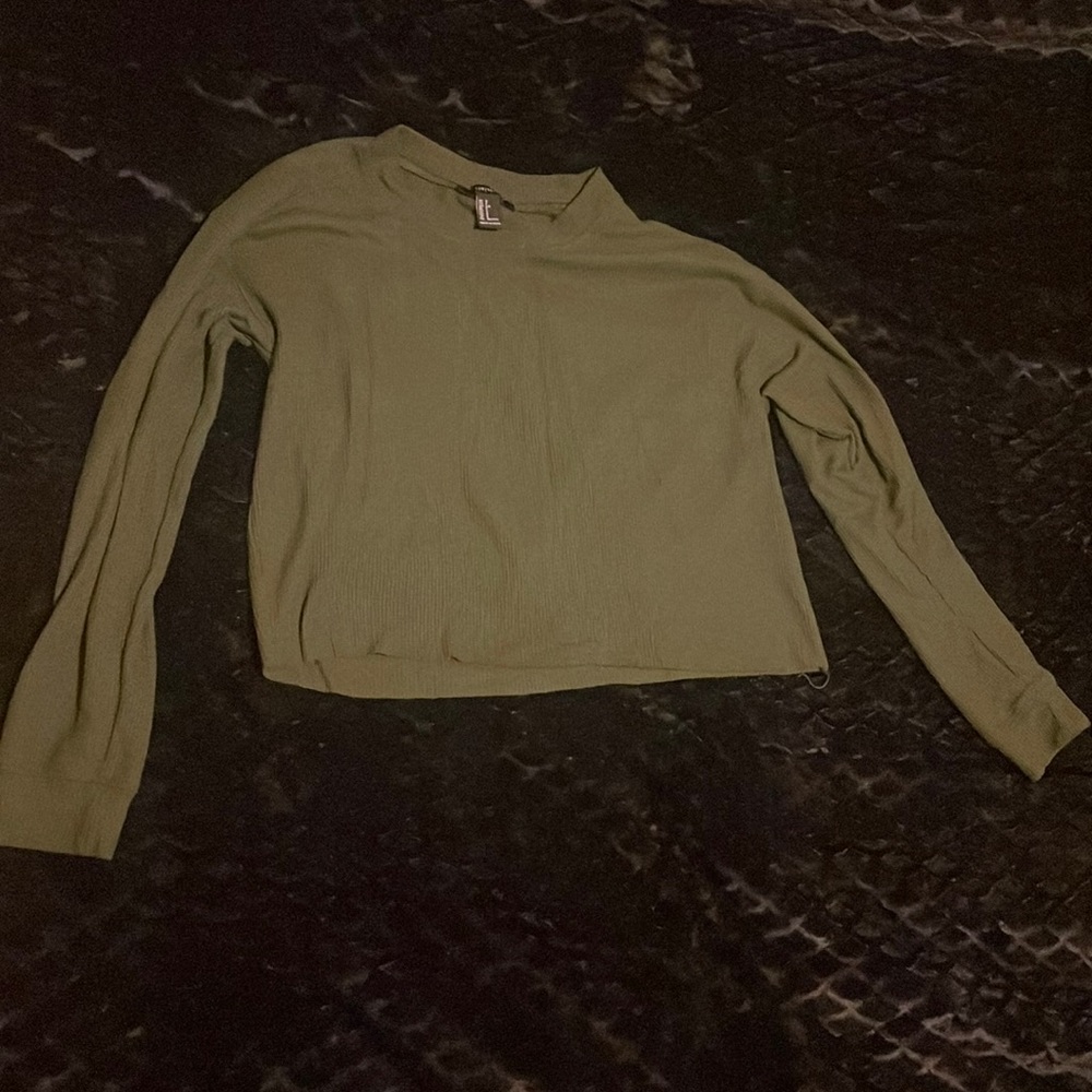 Cropped green long john shirt